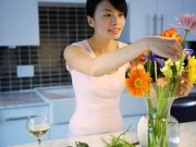 Eva tám - Bàn về đức hi sinh của phụ nữ