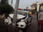 Ngày mới - Truy đuổi 2 tên trộm chó, xe CSGT đâm vào cột điện