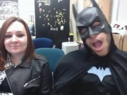 Clip Eva - Người Dơi ngoại quốc hát "Vầng trăng khóc" cực phiêu