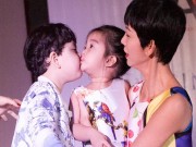 Làng sao - Con trai Trương Quỳnh Anh bất ngờ hôn má con gái Xuân Lan