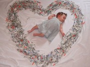 Bà bầu - Ảnh bé sinh ra trong ống nghiệm khiến cả thế giới xúc động