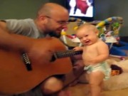 Clip Eva - Clip hài: Hai bố con cùng phiêu