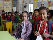 Tin tức - Ấn Độ: Thầy giáo rao bán mắt và thận để lấy tiền sửa trường