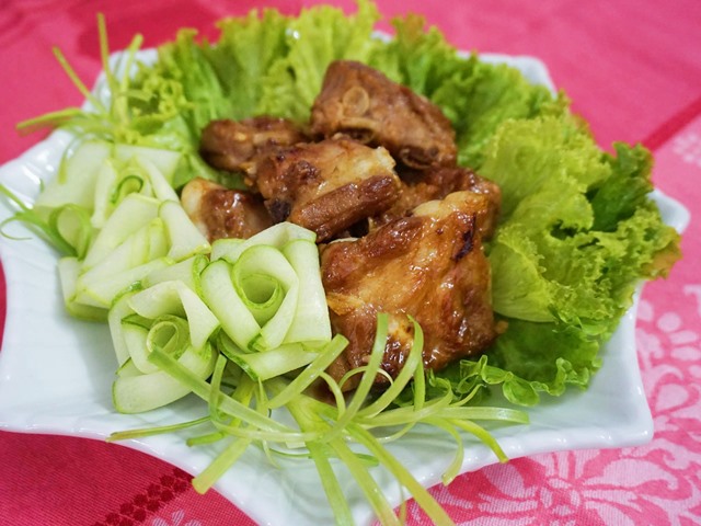 Cách làm sườn xào chua ngọt ngon cơm