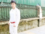 Làng sao - Nathan Lee hóa "bạch mã hoàng tử" khi xuất hiện ở Hà Nội