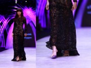 Thời trang - Minh Tú kể chuyện catwalk rơi giày tại Tuần thời trang