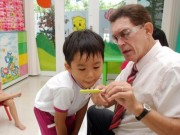 Tin tức - Tiếng Anh mầm non: Mỗi nơi dạy một kiểu