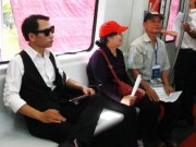 Tin tức - Người dân Thủ đô trải nghiệm về tàu điện trên cao