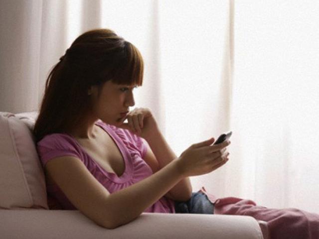 Lạ kỳ chuyện “bồ” nhắn tin cấm chồng ngủ với... vợ