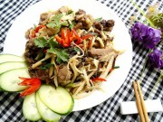 Bếp Eva - Gà xào măng ngon cơm cuối tuần