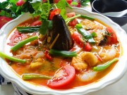 Bếp Eva - Lẩu đầu cá hồi thơm ngon, nóng bỏng lưỡi