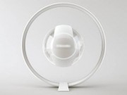 Nhà đẹp - Máy giặt lơ lửng dùng đá khô giặt sạch quần áo trong nháy mắt