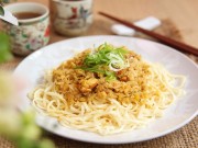 Bếp Eva - Mì sốt thịt cua thơm ngon, dễ làm