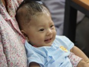 Tin tức - Khuôn mặt thiên thần của cậu bé bị đâm xuyên não