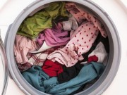 Nhà đẹp - Mẹo cần nhớ giữ quần áo không phai, không nhăn, không dão