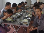 Tin tức - 'Bớt xén’ của người tâm thần: ‘Nói không tư túi là không đúng!’