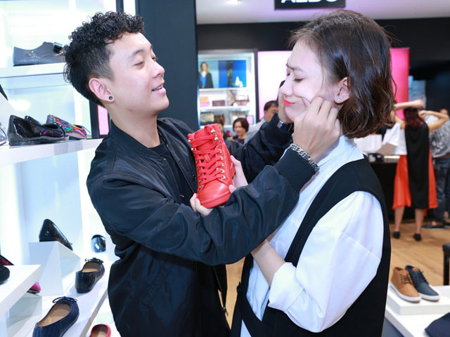 Hot girl Trâm Anh quấn quýt bên bạn trai tại sự kiện