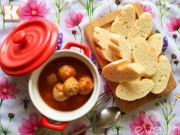 Bếp Eva - Thịt viên bí đỏ sốt cà chua nóng hổi