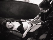 Bà bầu - Nhiếp ảnh "ngồi trên lửa" vì chụp ảnh bầu Trang Trần