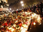 Tin tức - Người chồng mất vợ ở Paris 'đau khổ nhưng không hận thù'