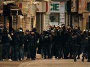 Tin tức - Cảnh sát Pháp đấu súng với 'kẻ chủ mưu' khủng bố Paris