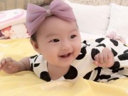 Làng sao - Lê Kiều Như khoe nụ cười thiên thần của con gái