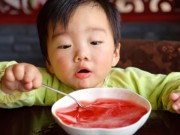 Làm mẹ - 4 món ăn mẹ không nên để qua đêm cho con ăn lại