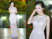 Làng sao - Dương Hoàng Yến khoe vẻ đẹp kiêu sa, duyên dáng