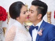 Làng sao - Vân Trang tình cảm hôn ông xã Việt kiều trong lễ ăn hỏi