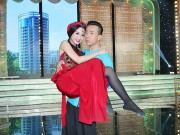 Xem & Đọc - Cao Mỹ Kim được Trấn Thành bế bổng