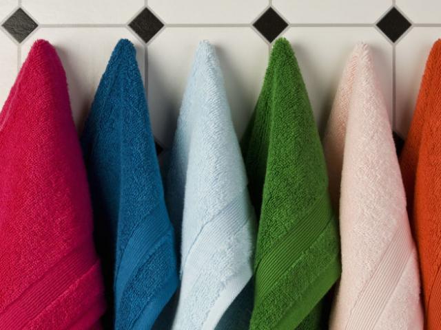 Mẹo giặt khăn tắm sạch sẽ, không biến thành giẻ rách
