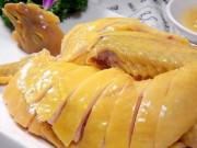 Bếp Eva - Cách luộc gà vàng ươm, da giòn không bị nứt