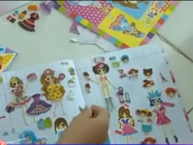 Miếng dán hoạt hình TQ chứa chất cấm vượt ngưỡng hàng trăm lần