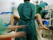 Tin tức - Người đàn ông bị "vắt ngược" dương vật suốt 12 năm