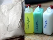 Mua sắm - Giá cả - Công nghệ biến hoá chất thành dầu gội, sữa tắm gây ung thư da