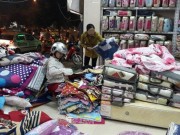 Mua sắm - Giá cả - Vi khuẩn phát triển mạnh ở chăn, ga, gối, đệm giá rẻ