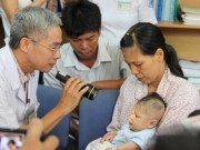Tin tức - Bé bị dao đâm xuyên não tiếp tục phẫu thuật lần hai