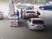 Clip Eva - Đi đổ xăng cũng bị trộm mất túi xách