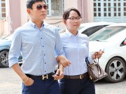 Làng sao - Hoàng Phúc và vợ mặc áo đôi sau đám cưới