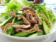 Bếp Eva - Dạ dày heo xào măng tây đơn giản ngon cơm