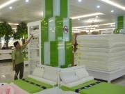 Tin tức - Showroom cấm khách Việt ở Đà Nẵng: "Do bảo vệ lỡ miệng"