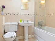 Nhà đẹp - Đánh bật mọi vết bẩn trong nhà tắm chỉ trong 10 phút