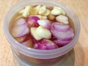 Sức khỏe - Có nên trị ho bằng siro mật ong, hành tím và tỏi?