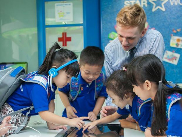 Tại sao nên cho trẻ học ngôn ngữ sớm?