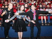 Xem & Đọc - "Em là bà nội của anh" tổ chức Free Hugs chưa từng có