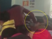 Clip Eva - Trung Quốc: Cô giáo "động thủ" với học sinh ngay trên lớp