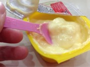 Làm mẹ - Những trường hợp cho trẻ ăn váng sữa là hại con