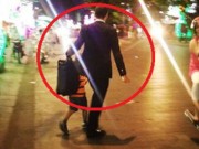 Làm mẹ - Cách ông bố trẻ dạy con trai tự lập gây xúc động mạnh