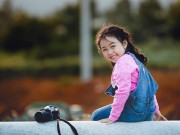 Làm mẹ - Bé gái Bình Dương xinh như công chúa nhỏ trên thảo nguyên