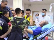 Tin tức - Người đàn ông khốn khổ vì 'của quý' dính chặt vào 2 cục nam châm cực mạnh